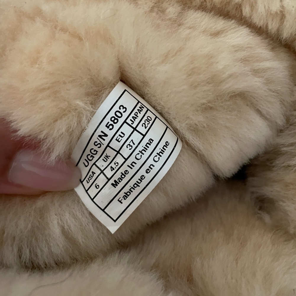 Tan Bailey Button Ugg Boot - image 7